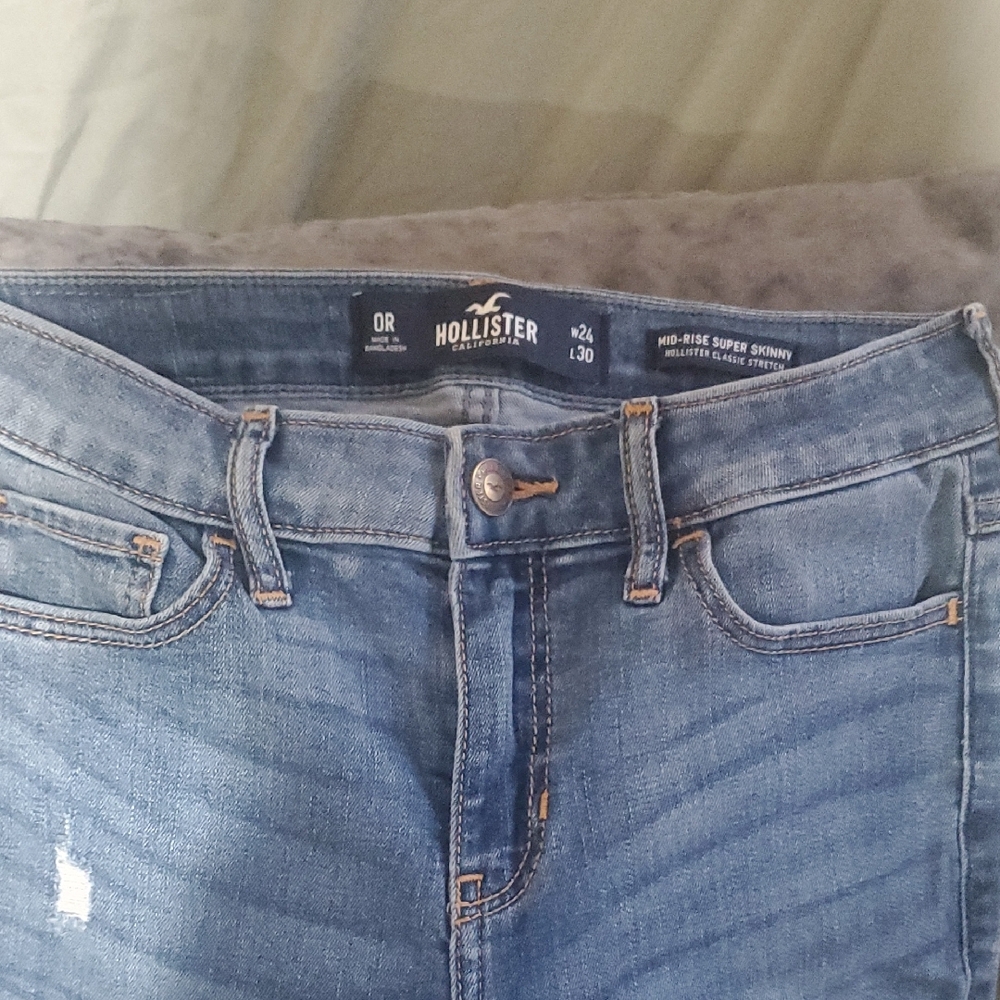 Hollister Blue High Rise Jeans with Classic Distressed Look